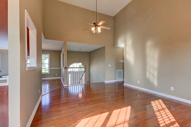 1st image of 1537 Autumn Dr