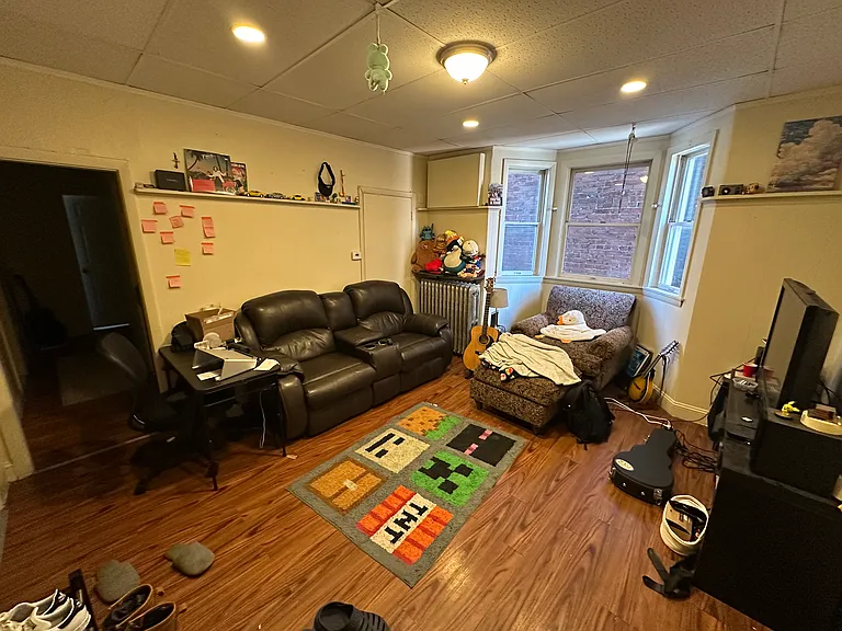 28 Monmouth St #2 — Photo 5