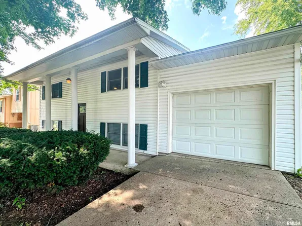 910 Airport Rd, Mount Vernon, IL 62864