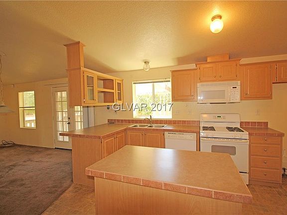 4th image of 4815 Vista Flora Way