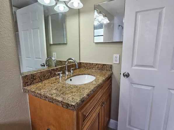 1680 Windorah Way #D, West Palm Beach, FL 33411