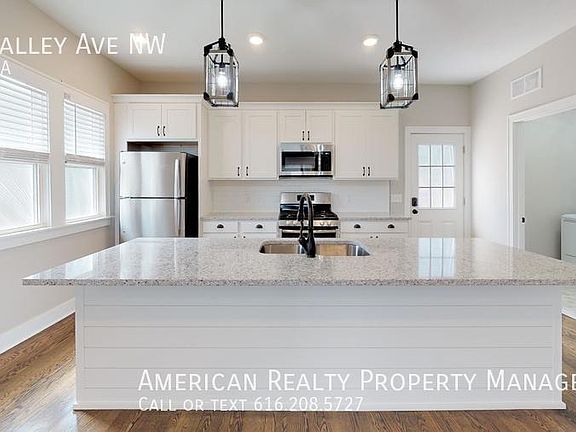 3rd image of 617 Valley Ave NW