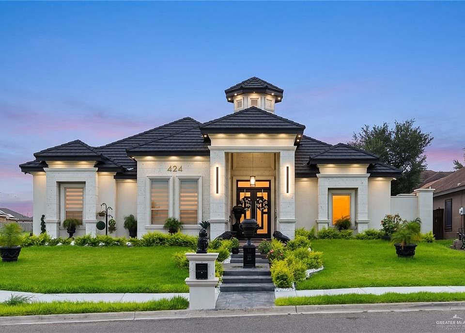 1st image of 424 Palm Shores Dr