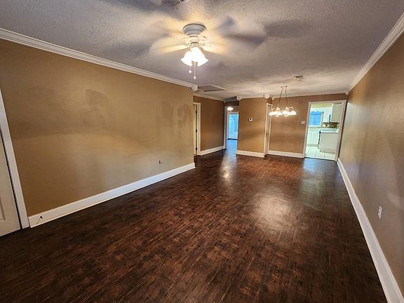 3rd image of 4502 Orange St