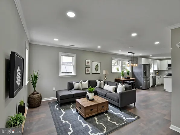 10 Bayou Ave #Top, Capitol Heights, MD 20743