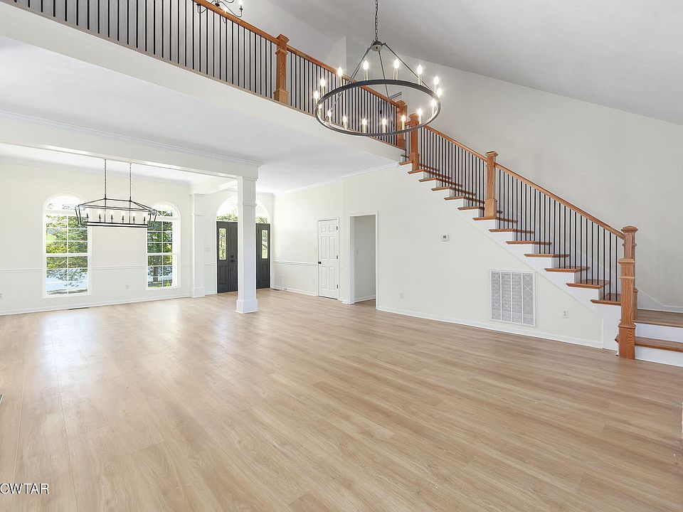 13th image of this home