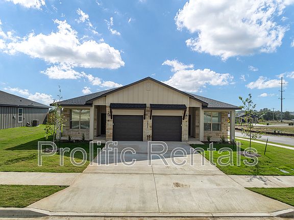 2nd image of 3800 Pecan Hickory #1