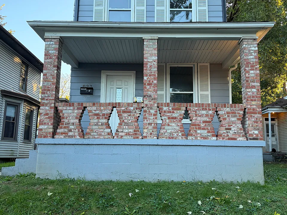 623 Ross Ave