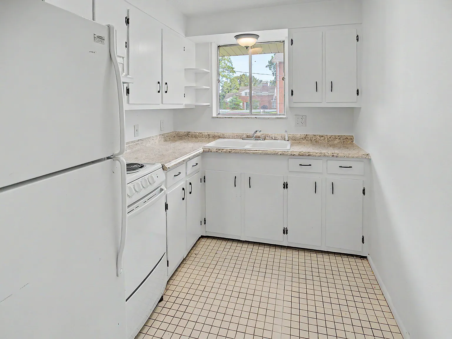2 bed, 625 sqft, $1,100 — Photo 1