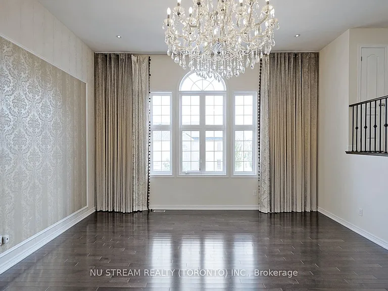 73 Serano Cres — Photo 18