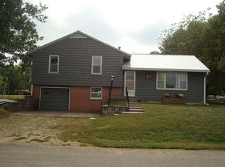 300 Genesee St, Blue Rapids, KS 66411