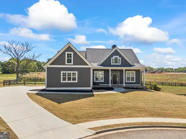 225 Wicklow Ct, Hoschton, GA 30548