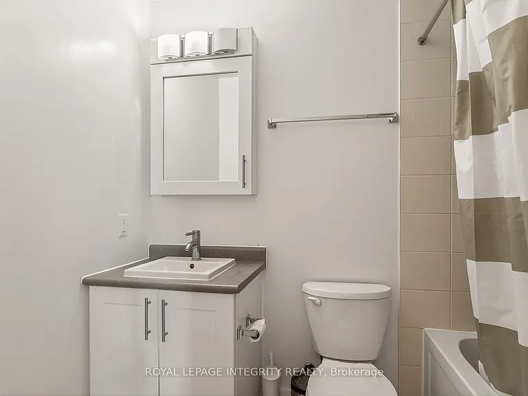 40 Nepean St #2102 — Photo 23