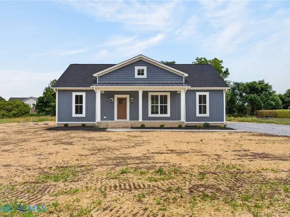 Skys Limit Ct #1, Reedville, VA 22539