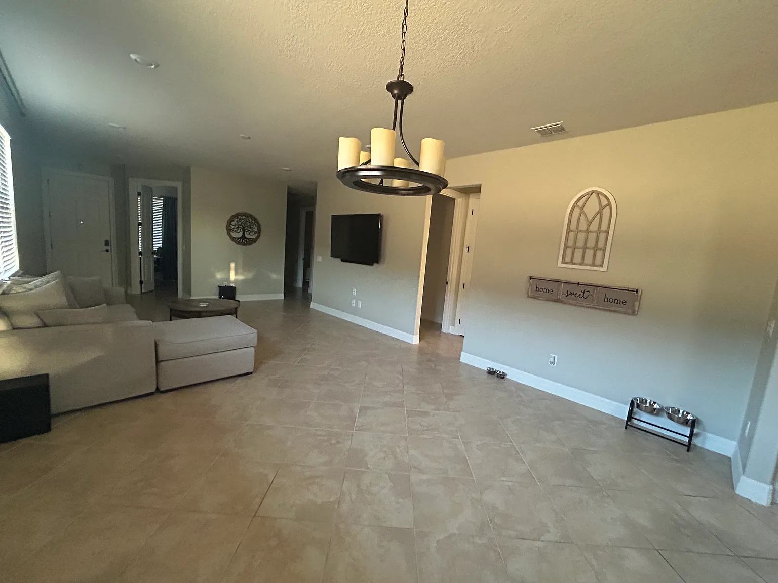 2 bed, 1432 sqft, $2,250 — Photo 3