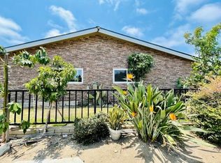 17381 Jacquelyn Ln #2, Huntington Beach, CA 92647