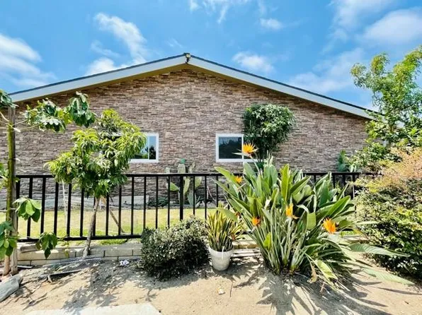 17381 Jacquelyn Ln #B3, Huntington Beach, CA 92647