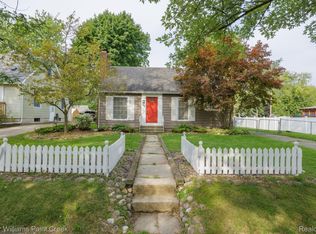 124 Ascot Ave, Waterford, MI 48328