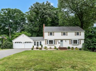 45 Round Hill Rd, Wethersfield, CT 06109