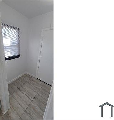 3rd image of 1058 W 105th St