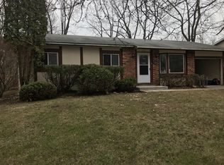 152 Bedford Rd, Bolingbrook, IL 60440