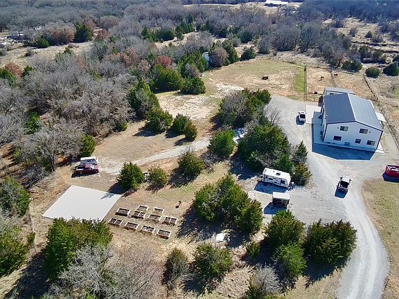 2nd image of 1455 County Road 4280