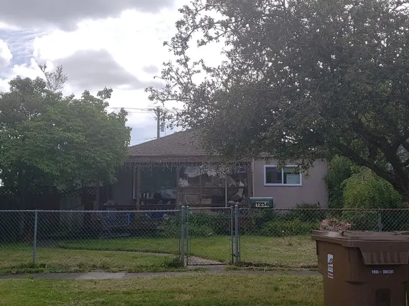 1258 S Ridgewood Ave, Tacoma, WA 98405