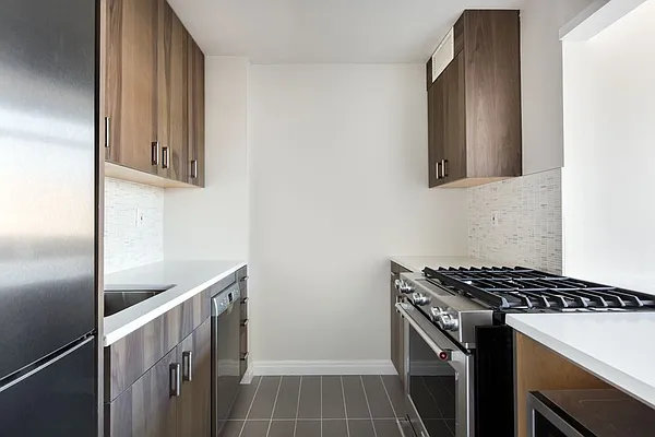 Rented by Greystar | media 17