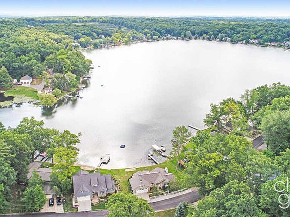 5th image of 8760 Brower Lake Dr NE