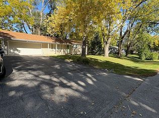 23816 W Sussex Dr, Channahon, IL 60410