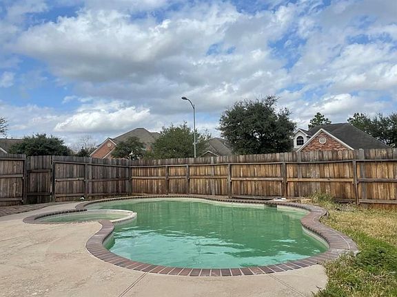 3rd image of 15130 Live Oak Bend Way