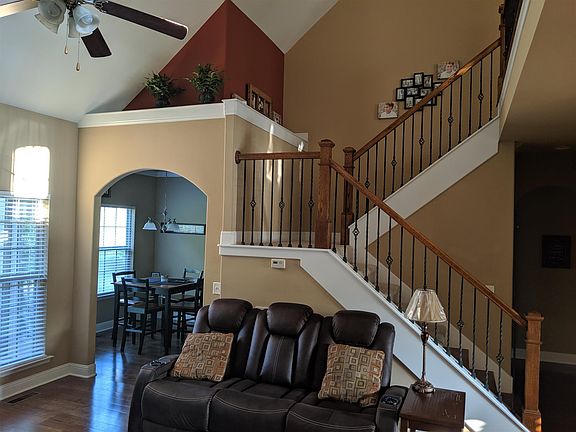 3rd image of 3705 Montgomery Way