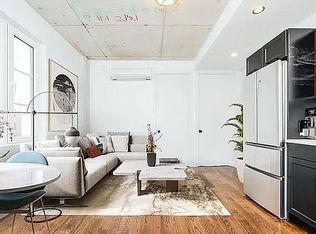 31-07 37th St #2A, Astoria, NY 11103
