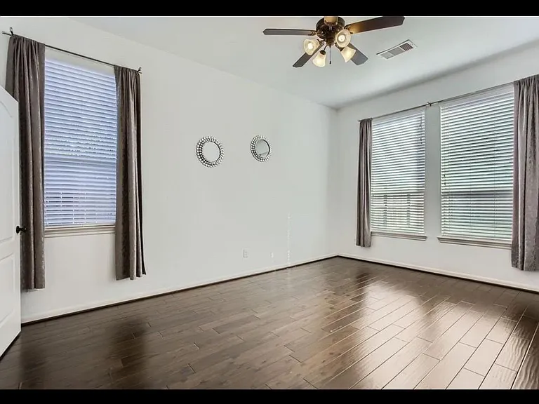 19251 N Cottonwood Green Ln — Photo 14