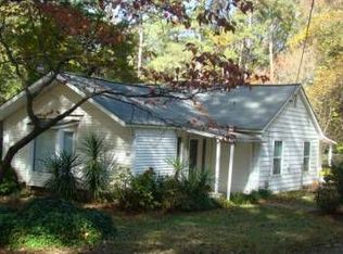 252 Hilltop Cir, Mableton, GA 30126