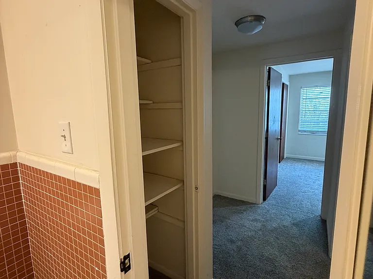 2901 NW 14th St #11 — Photo 14