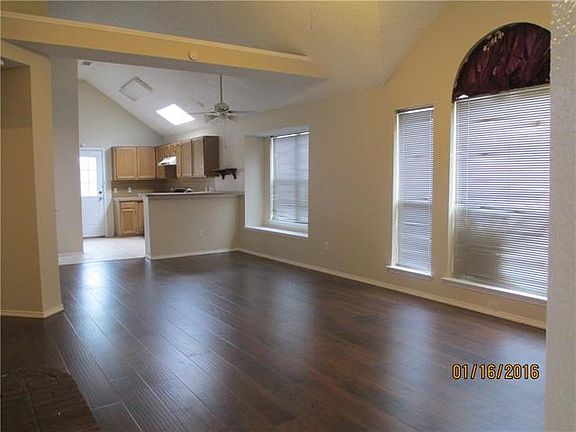 3rd image of 4416 Sierra Dr