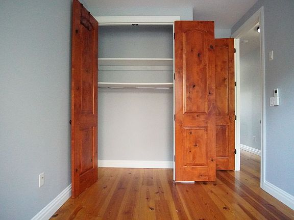2nd image of 1336 Myrtle Ave #3R