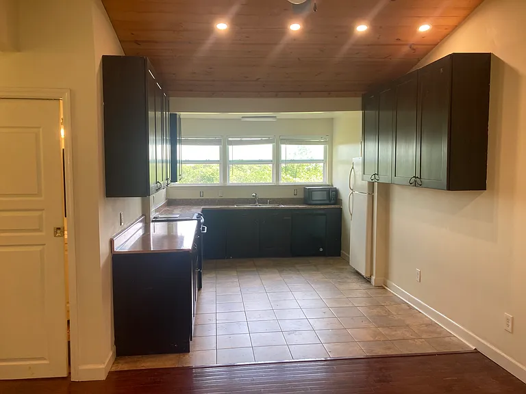 1823 Lula Lake Rd — Photo 3