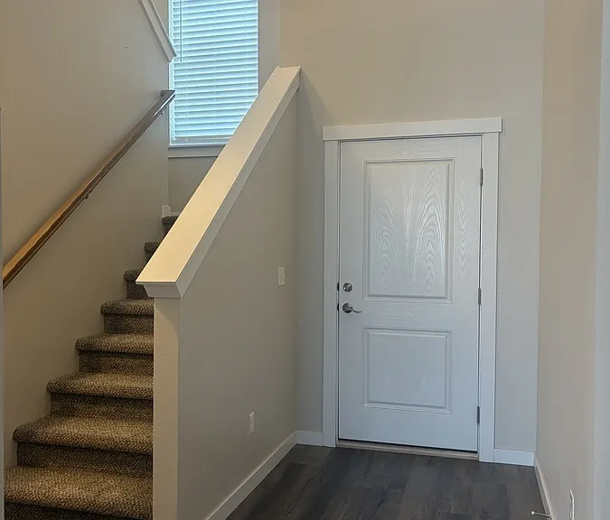 6160 N Seawind Pl — Photo 2