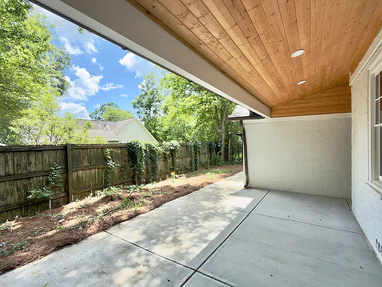 206 West Ave — Photo 8