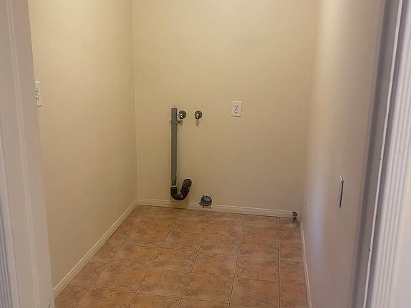 5th image of 22252 Macfarlane Dr