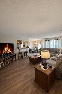 5th image of 10 Meadow Ln Suite 2