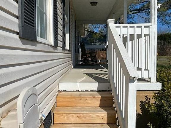 3rd image of 4354 Wonderland Dr