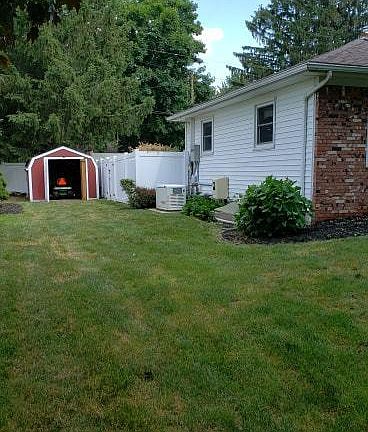 4th image of 1303 Montgomery St