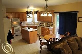 2nd image of 10287 Wellington Dr