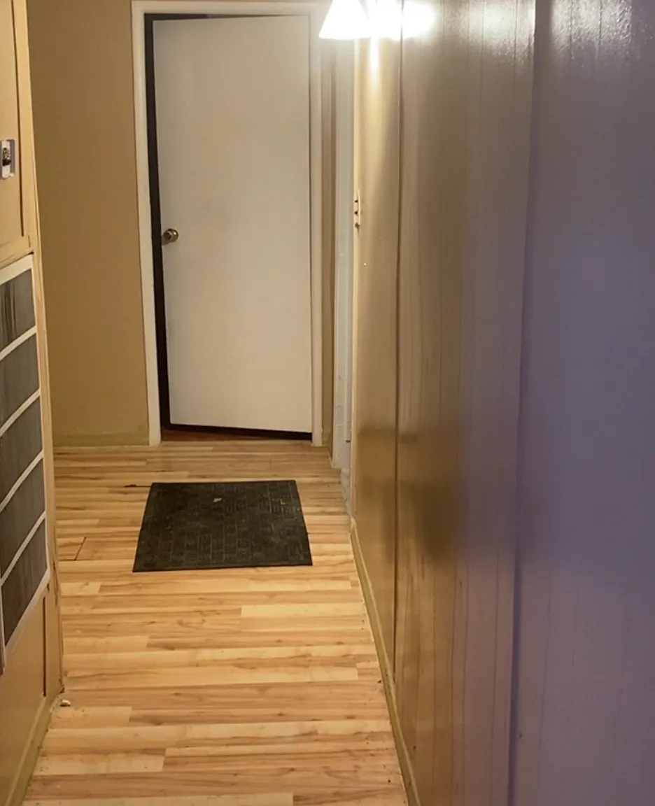 3 bed, 1000 sqft, $1,500 — Photo 1