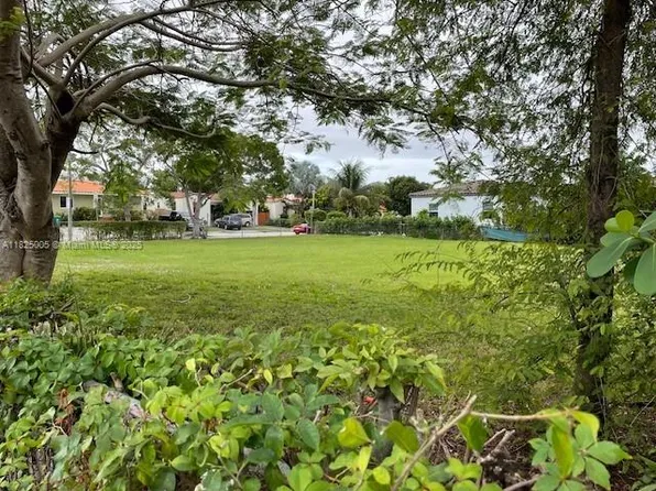 2114 SW 22nd Ave, Miami, FL 33145