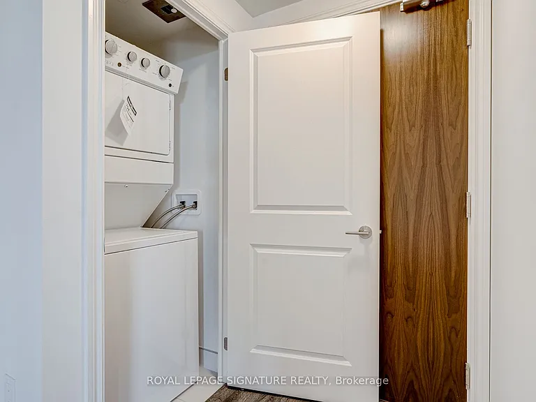 1050 Main St E #513 — Photo 23