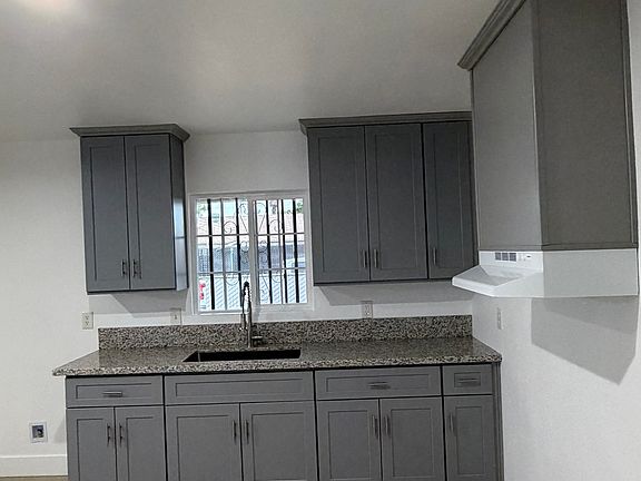 2nd image of 615 Irene St